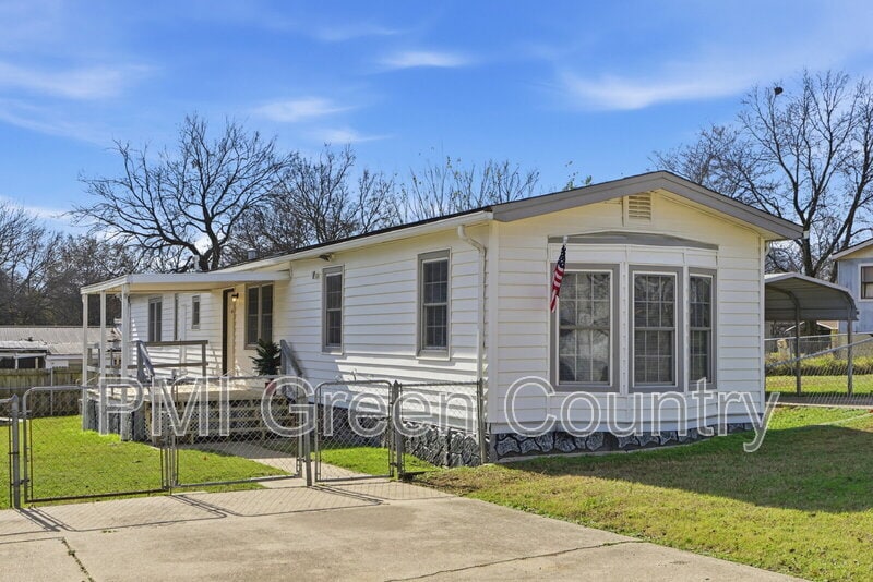 834 W 138th St S, Glenpool, OK 74033 - photo 1
