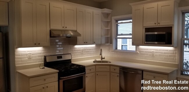 11 Rosemary St unit 3, Boston, MA 02130 - photo 2