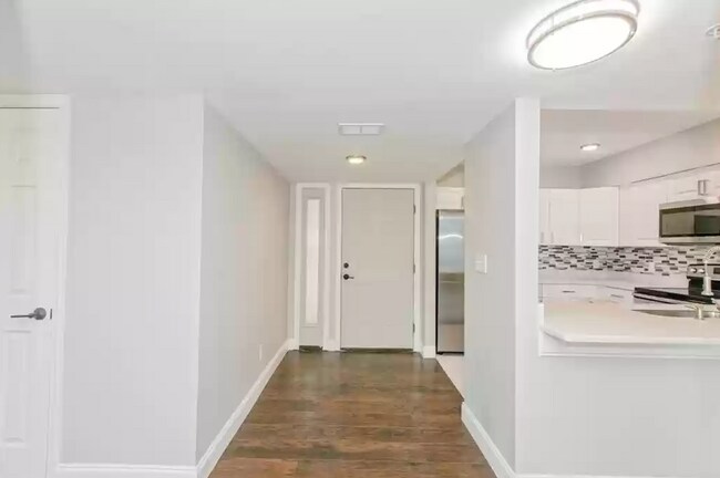 813 Pinewood Ct unit 813, Haines City, FL 33844 - photo 6