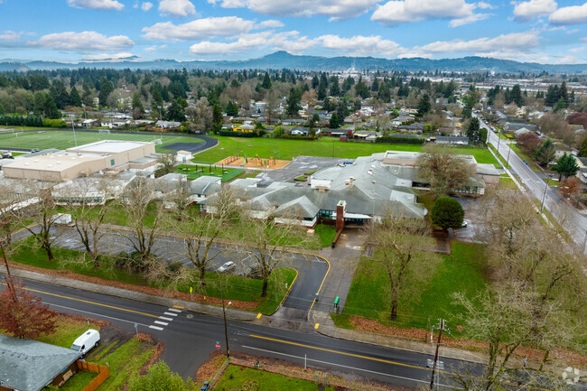 Yujin Gakuen Elementary School is located on Howard Ave in the River Road neighborhood.