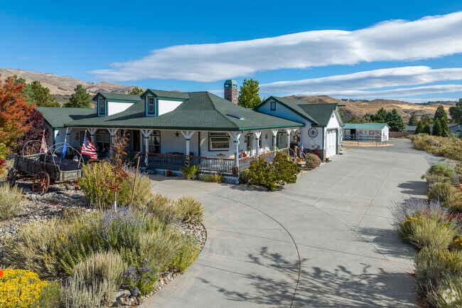 Mogul is full of true Ranch properties, complete with barns and stables.