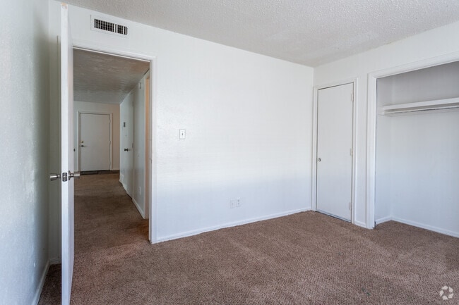 Sandpiper Apartments, Pauls Valley, OK 73075 - photo 5