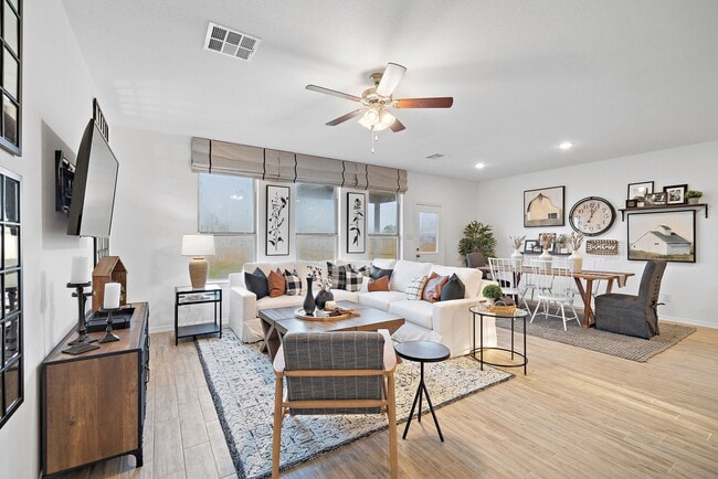 17227 White Peace Dr, Waller, TX 77484 - photo 3