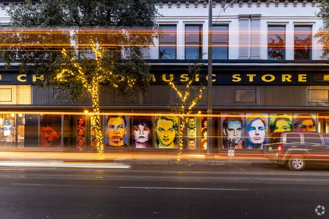 Downtown Tucson nightlife, shops, and artwork are within walking distance of Armory Park.