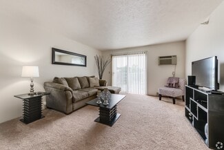 200 Trealout Dr, Fenton, MI 48430