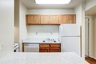 19050 Fuller Heights Rd, Triangle, VA 22172