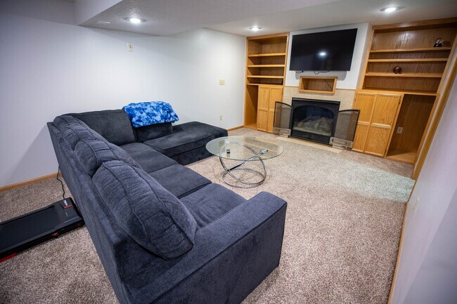 202 NW Sharmin Dr unit ID1319117P, Ankeny, IA 50023 - photo 6