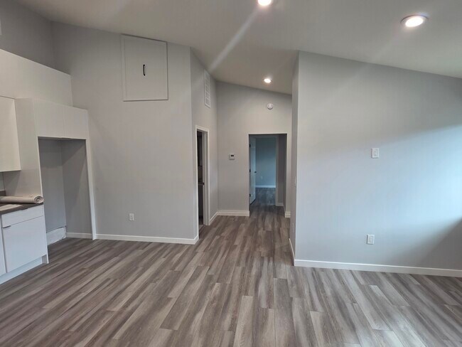 18230 Chase St, Northridge, CA 91325 - photo 6