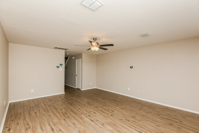6937 Brookglen Ln, Fort Worth, TX 76179 - photo 5