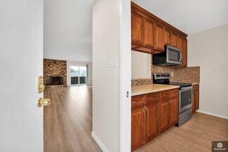 1965 Ascot Dr Unit 11, Moraga, CA 94556