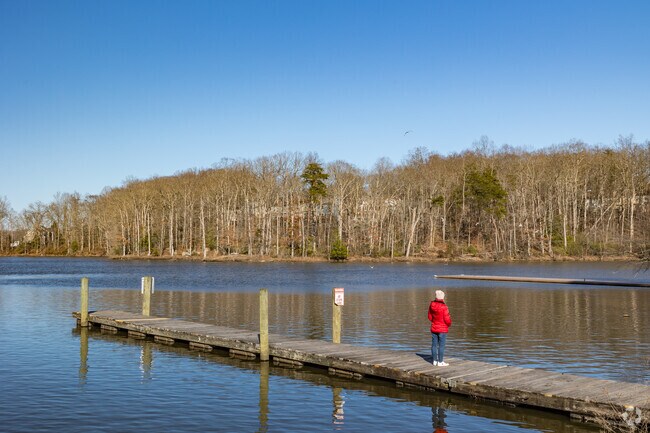 Residents can explore Lake Ridge Park, a 74-acre green space neighboring the community.