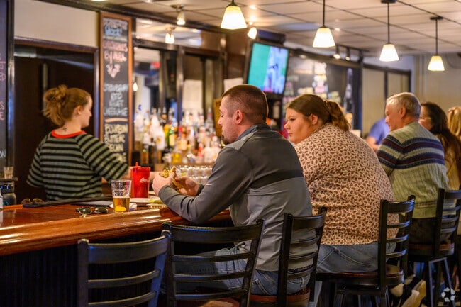 For a quick bite to eat, check out Hops Burger Bar near Burnetts Chapel/Coltrane Mill.