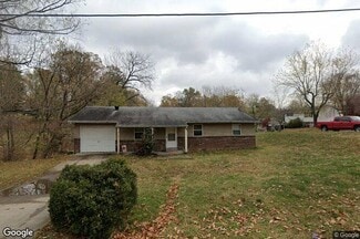 1726 N Main St, Cape Girardeau, MO 63701