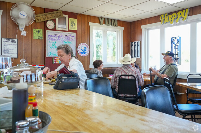 Allen's Diner is a local spot in Henpeck where everyone knows each others names.