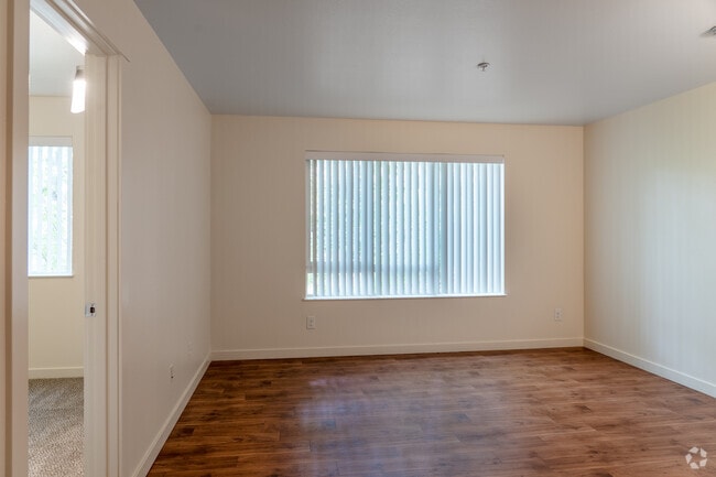 Vine Maple, Portland, OR 97233 - photo 5