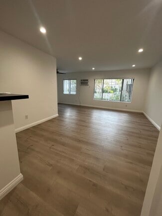 649 Westbourne Dr, West Hollywood, CA 90069