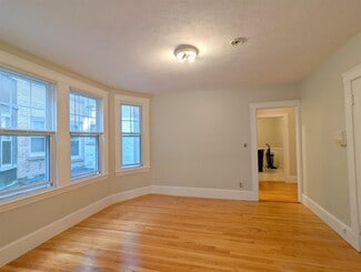154 Summer St Unit 1, Somerville, MA 02143