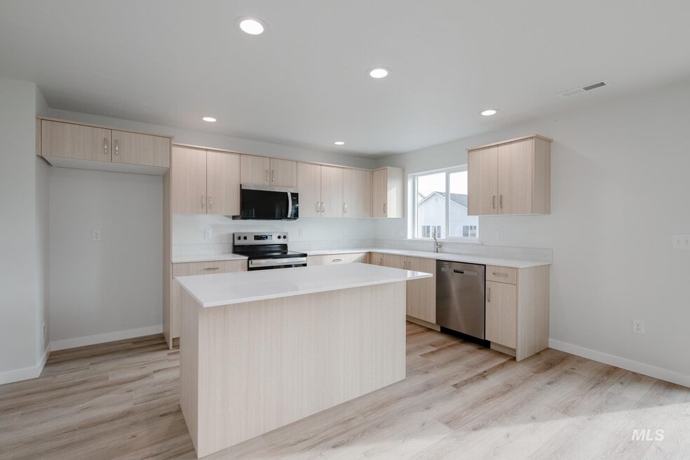 9109 W Violet St, Nampa, ID 83687 - photo 1