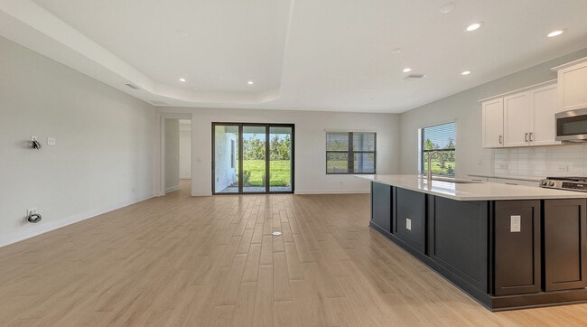 2234 Lady Palm Loop, Lakewood Ranch, FL 34212 - photo 6