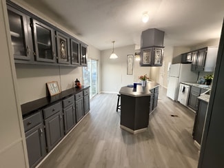 4916 Brown Station Rd, Columbia, MO 65202