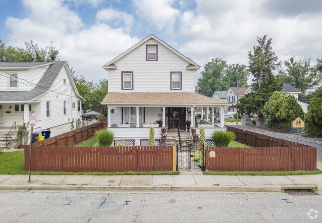 Many homes in Pimlico Good Neighbors have fenced in yards.