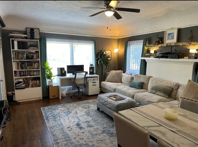 409 N Curson Ave unit 409, Los Angeles, CA 90036 - photo 2