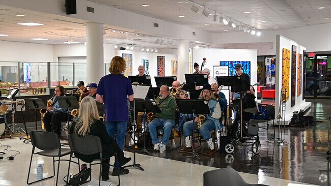 Experience the vibrant creativity at the Gadsden City Art Museum, where a talented local group of musicians invites you to join their open practice sessions. Don’t miss this unique opportunity to enjoy live music in a beautiful setting!