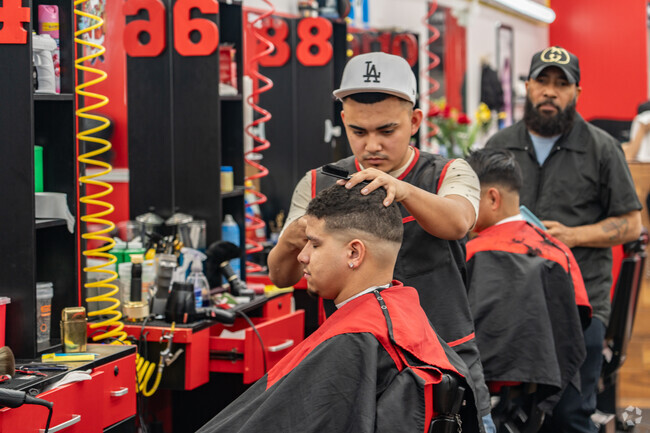 The Tiburon Barber gets you looking fresh in Chambersburg.