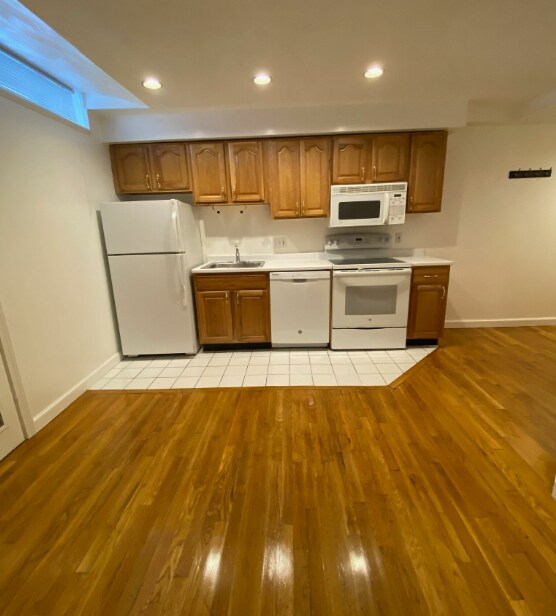 23 Snow Hill St unit 10, Boston, MA 02113 - photo 2