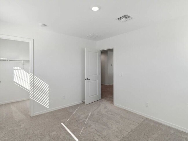 22808 E Roundup Way unit 36458643, Queen Creek, AZ 85142 - photo 7