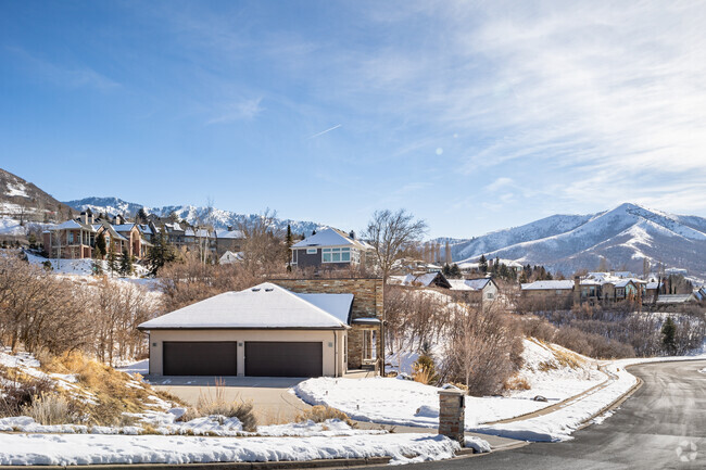 Take a ride into the hills to find your dream home in Bountiful.