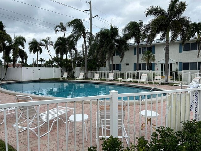 1821 NE 62nd St unit 1821, Fort Lauderdale, FL 33308 - photo 2