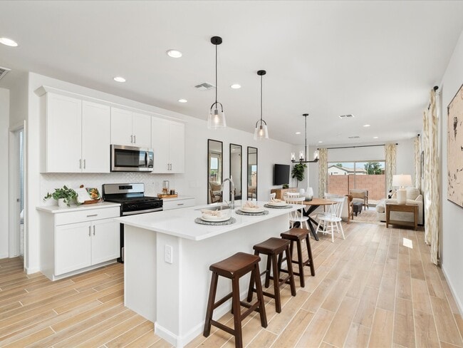 9998 N Summerstone Ave unit 37075819, Tucson, AZ 85743 - photo 6