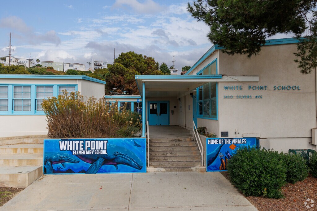 White Point Elementary School has great reviews from parents.