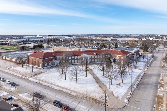 Washington Middle School in Manitowoc.
