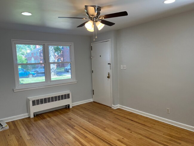 15A Carolyn Terrace unit 1, Roselle, NJ 07203 - photo 3