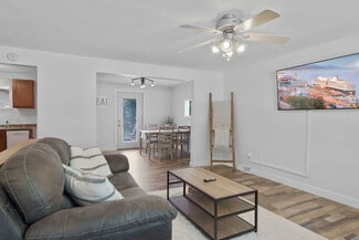 1213 Langlade Ave, Green Bay, WI 54304