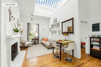 48 W 12th St, New York, NY 10011