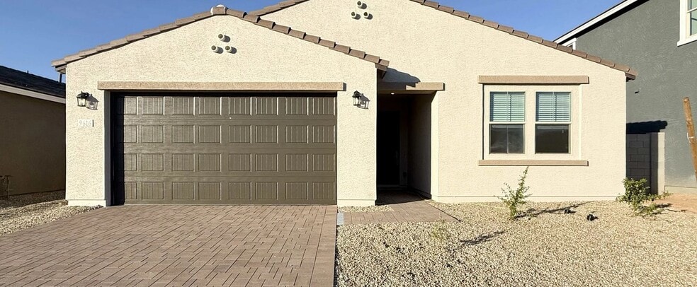 7616 W Tamarisk Ave, Tolleson, AZ 85353 - photo 1