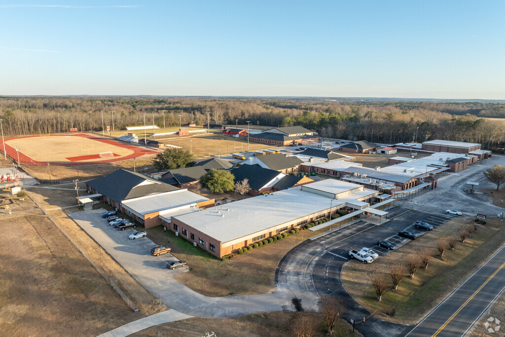 Loachapoka Elementary School teaches kids to do their best.