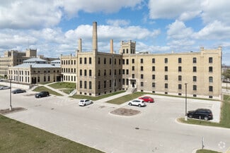 2100-2200 Northwestern Ave, Racine, WI 53404