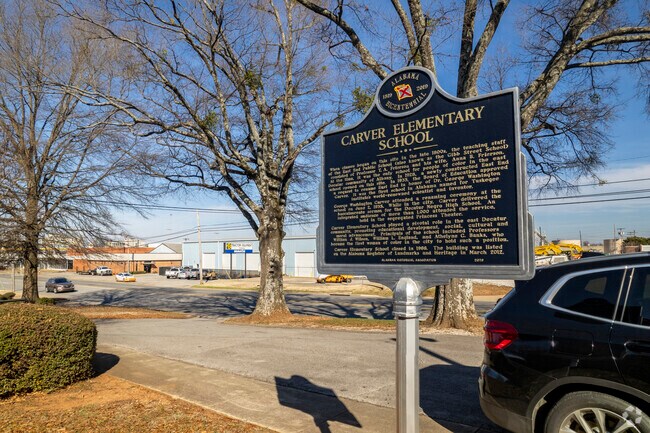 The building for the former Horizon High School in Decatur Alabama is historic.