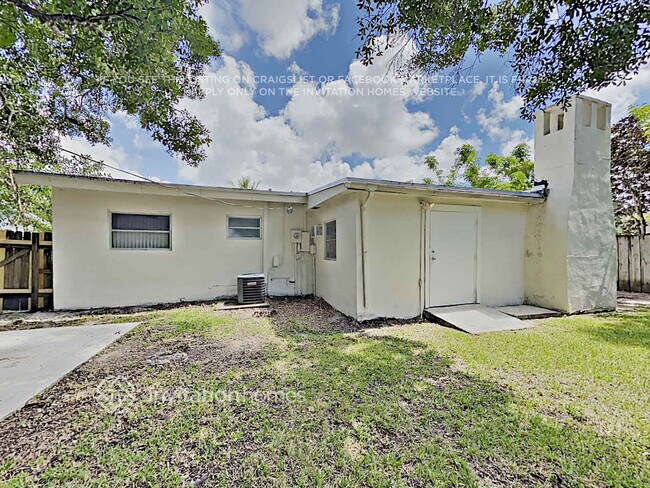 4972 SW 4th St, Margate, FL 33068 - photo 4
