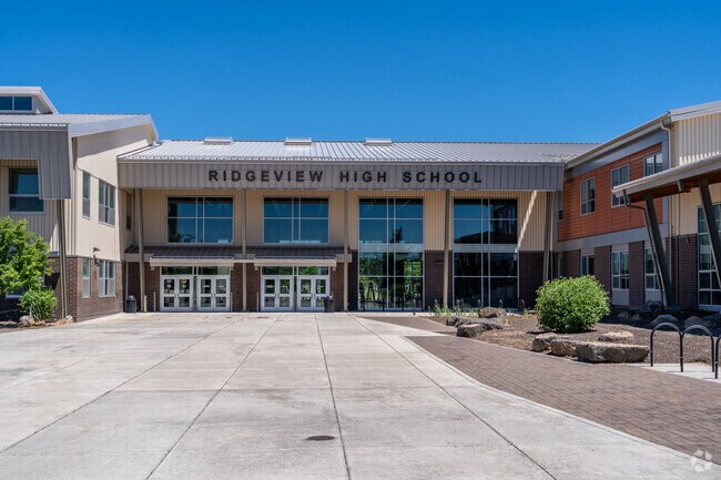 Ridgeview High School serves grades 9-12 in Redmond, Oregon.