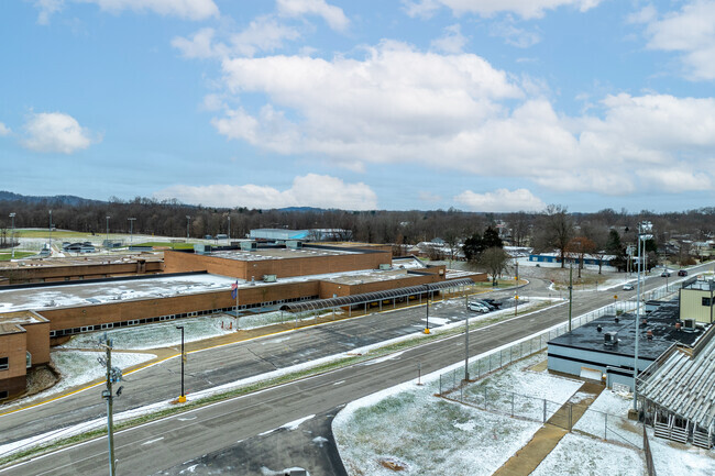 Corydon Central Junior High School serves 397 students in grades 7-8.