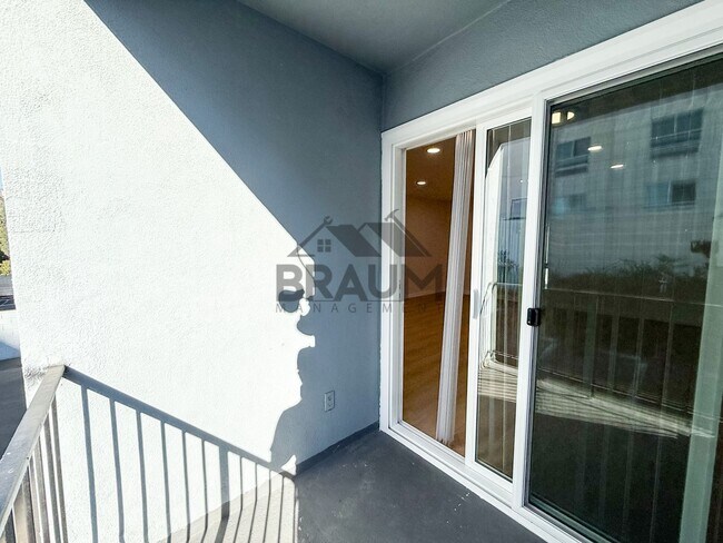 5611 Fulcher Ave unit 15, North Hollywood, CA 91601 - photo 6