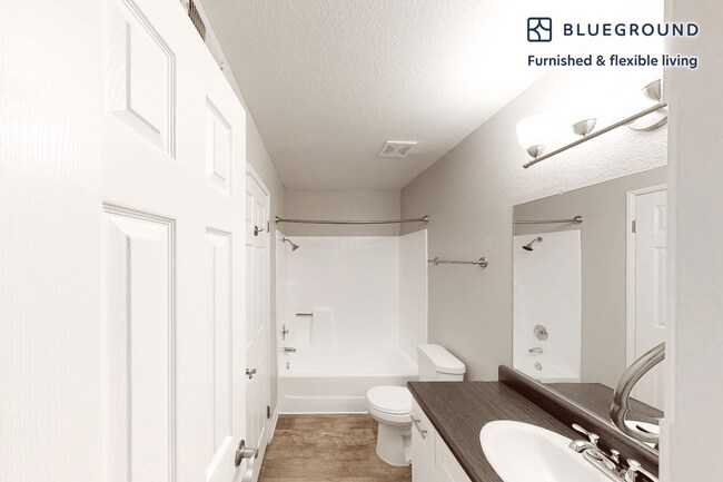 200 Avalon Dr unit FL2-ID5679A, Bedford, MA 01730 - photo 7