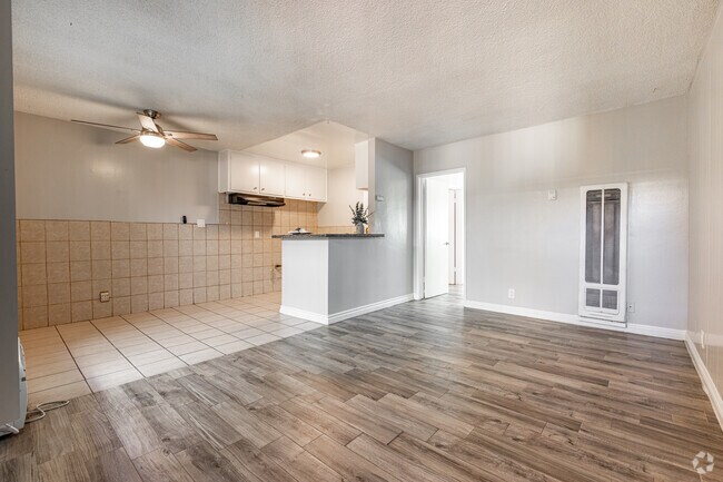 9301 Atlantic Ave, South Gate, CA 90280 - photo 6