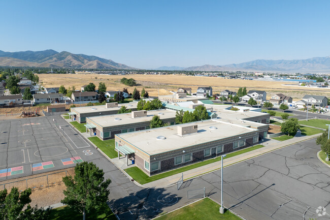 Copper Canyon Elementary School is located in the Tooele County neighborhood.