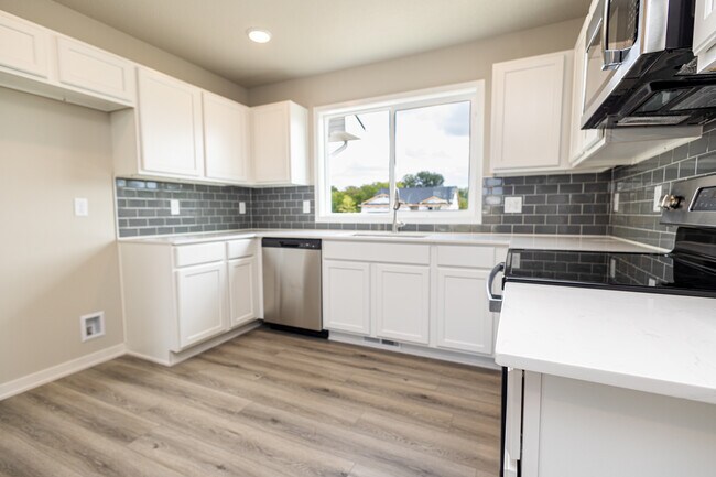 0 Y Ave unit 38704214, Grimes, IA 50111 - photo 7